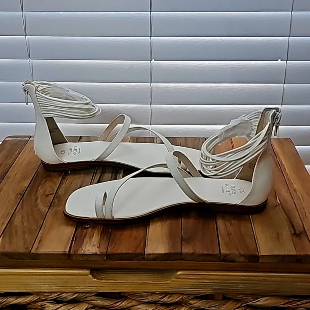 The Abril - Strappy Ankle Wrap Sandal Women's Size 8